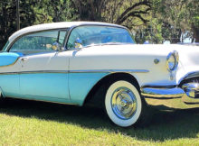1955 Oldsmobile Super Eighty-Eight Holiday Coupe